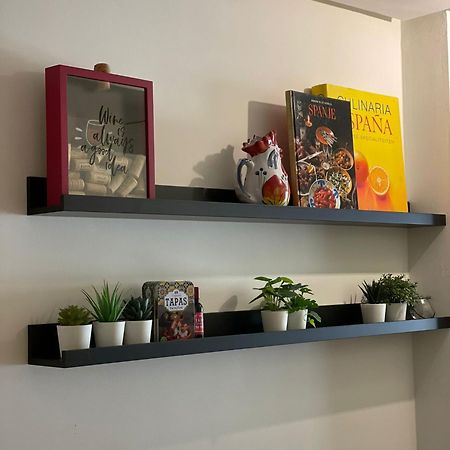 A Space That Feels Like Home With Private Parking 马拉加 外观 照片